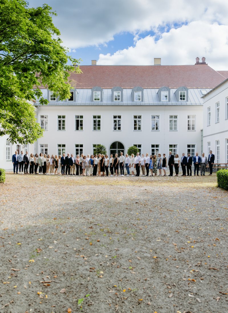 Fotoshooting Consaris Eggenfelden 240718 12 erweitert retusche Fotoshooting Consaris Eggenfelden 240718 12 erweitert retusche