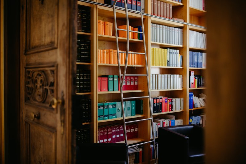 Rechtsberatung bei Consaris